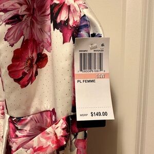 Beautiful NWWT formal dress by Cly Studio. Size 14W